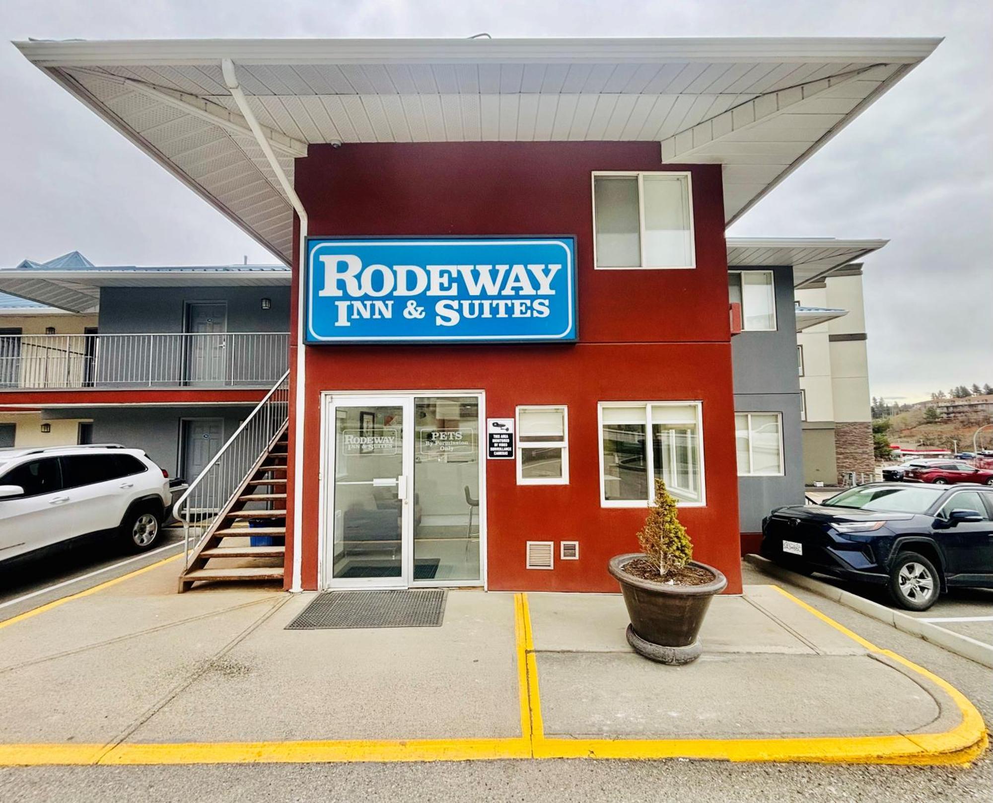 Rodeway Inn & Suites Kamloops Exterior foto